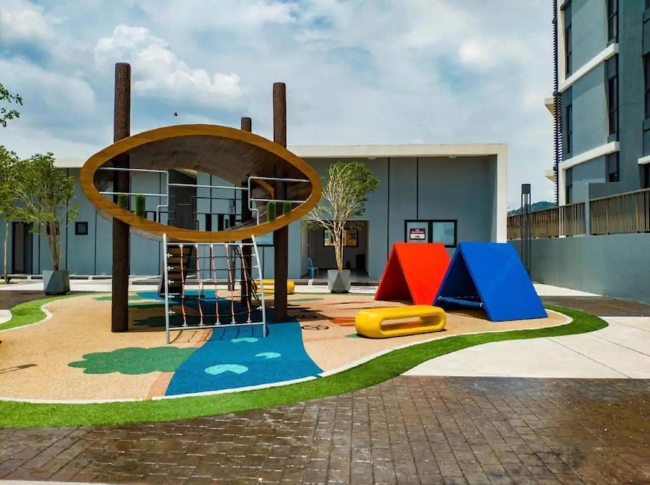 Le Pavilion Bandar Puteri Puchong Exterior photo